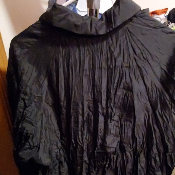 Jacket - Picture 2 of 3